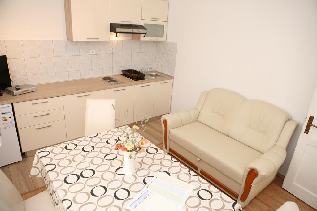 Apartments Radic Traù Esterno foto