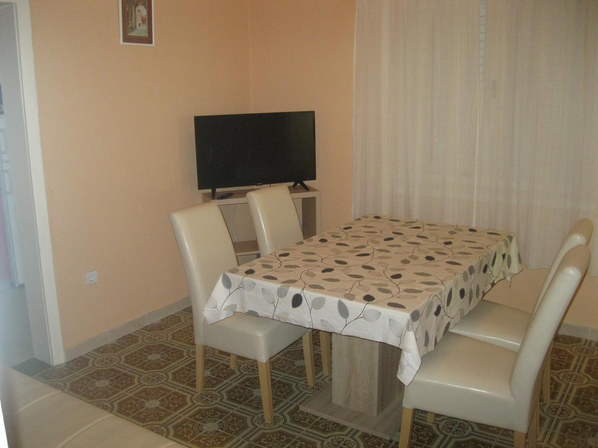 Apartments Radic Traù Esterno foto